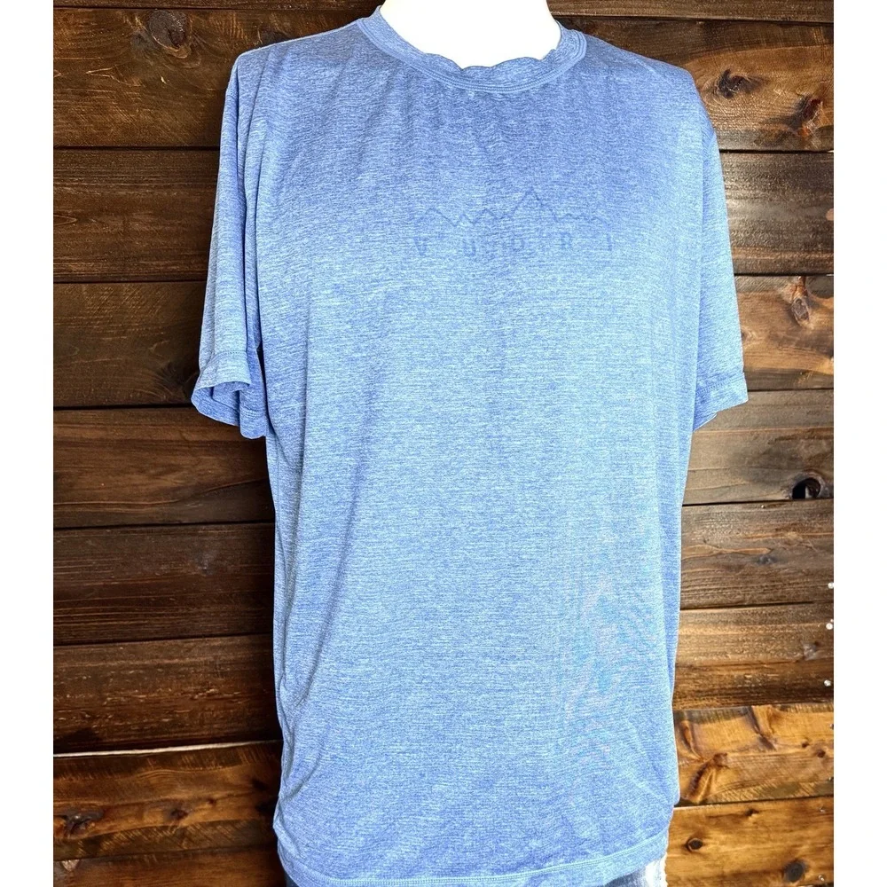 Vuori Tradewind Performance Shirt Mountain Logo Short Sleeve Blue Heather Mens L